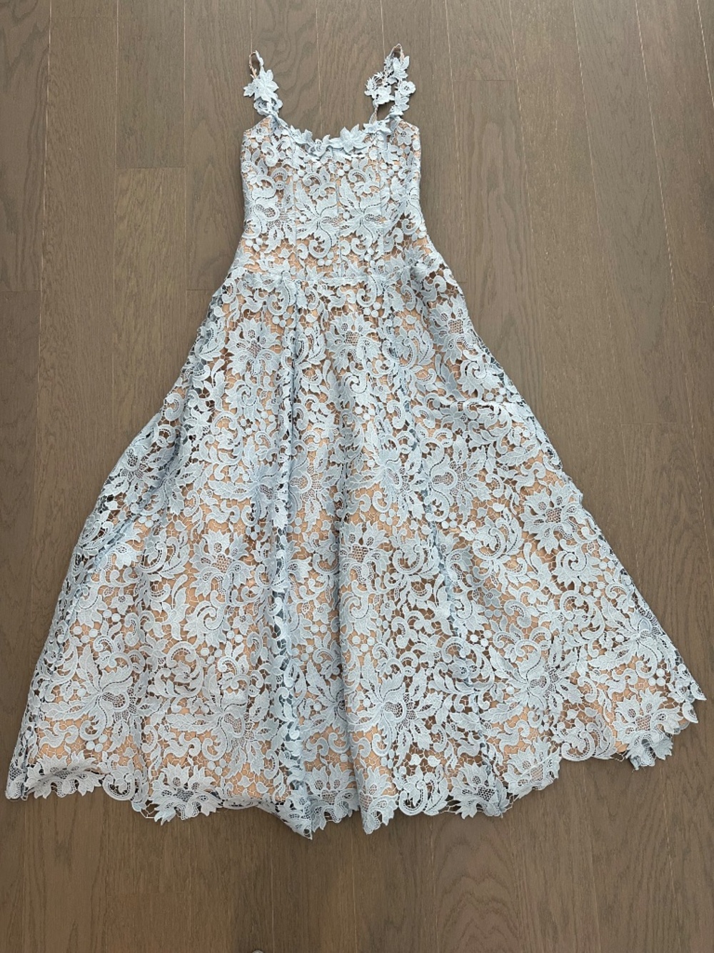 Alice + Olivia Powder Blue Lace Midi Dress - Picture 2 of 11